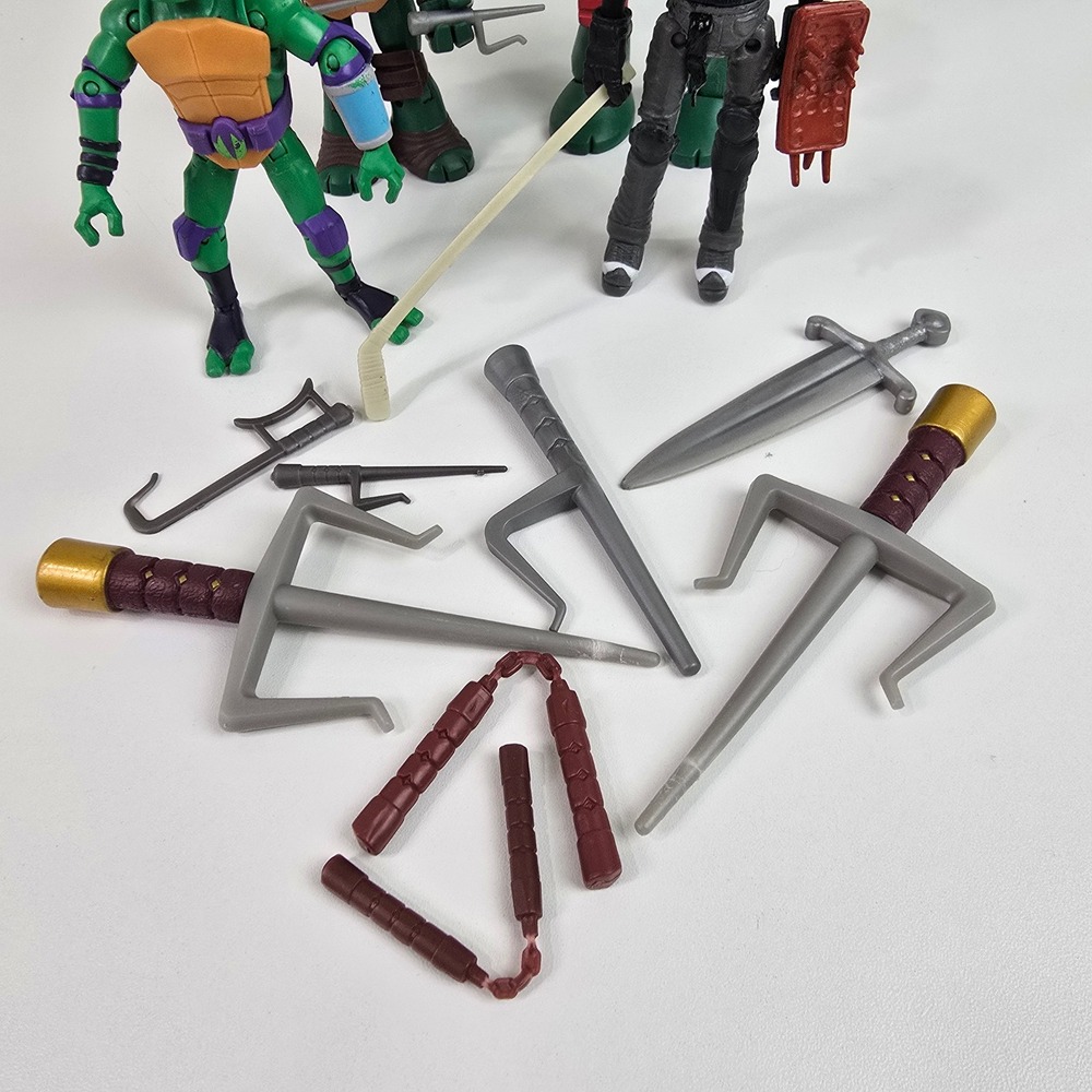 Teenage Mutant Ninja Turtles TMNT 4 Figure Set Donatello Raphael + Accessories - Picture 3 of 13